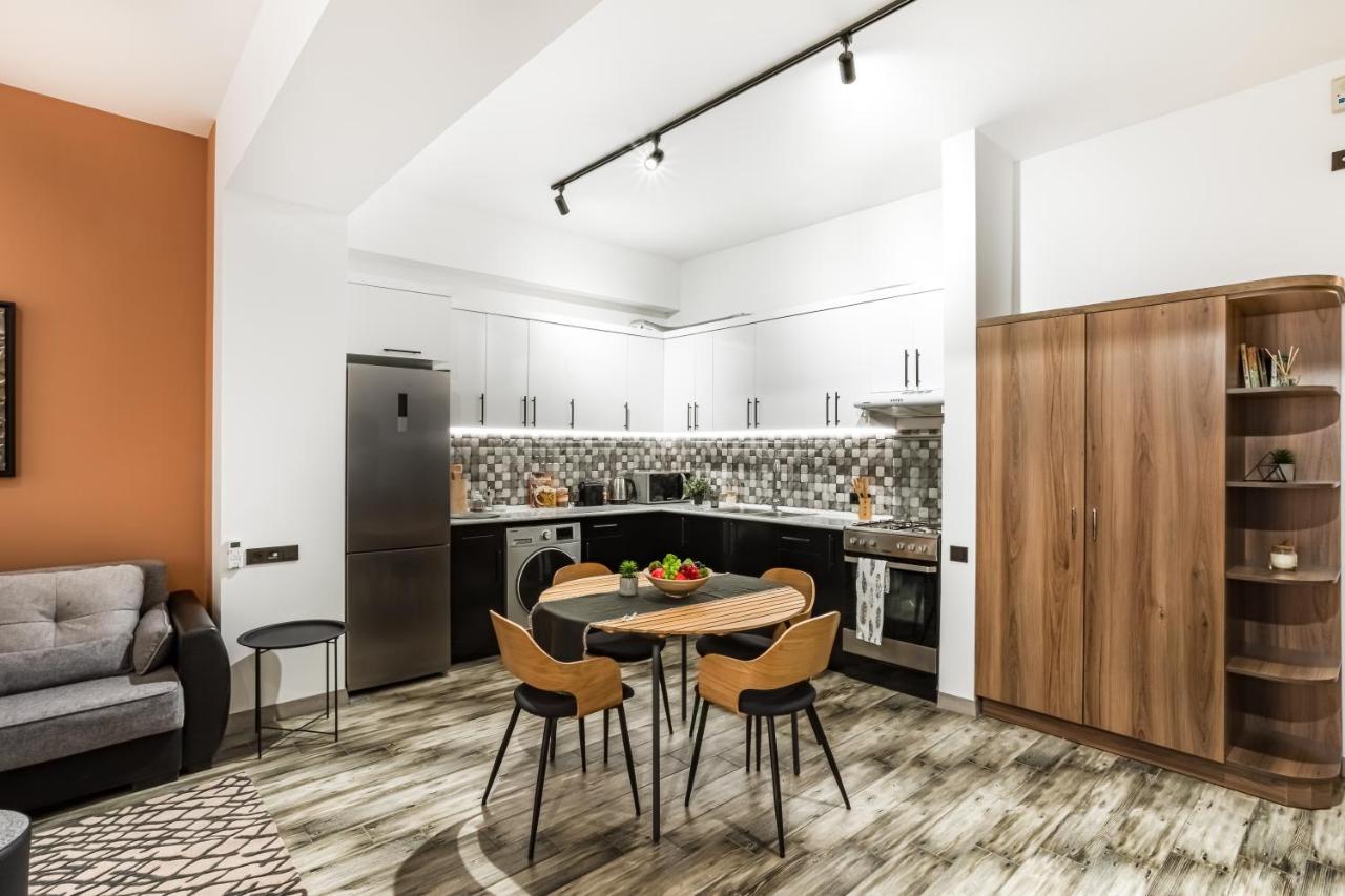 Hotelise I Gin Apartment Erevan Esterno foto